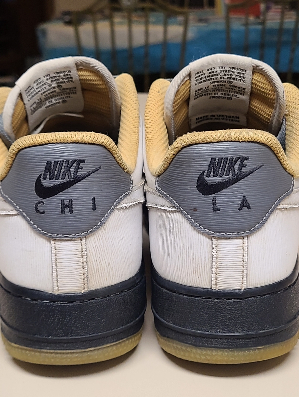 Nike Air Force 1 Chicago to Los Angeles limited edition low top sneakers size 8